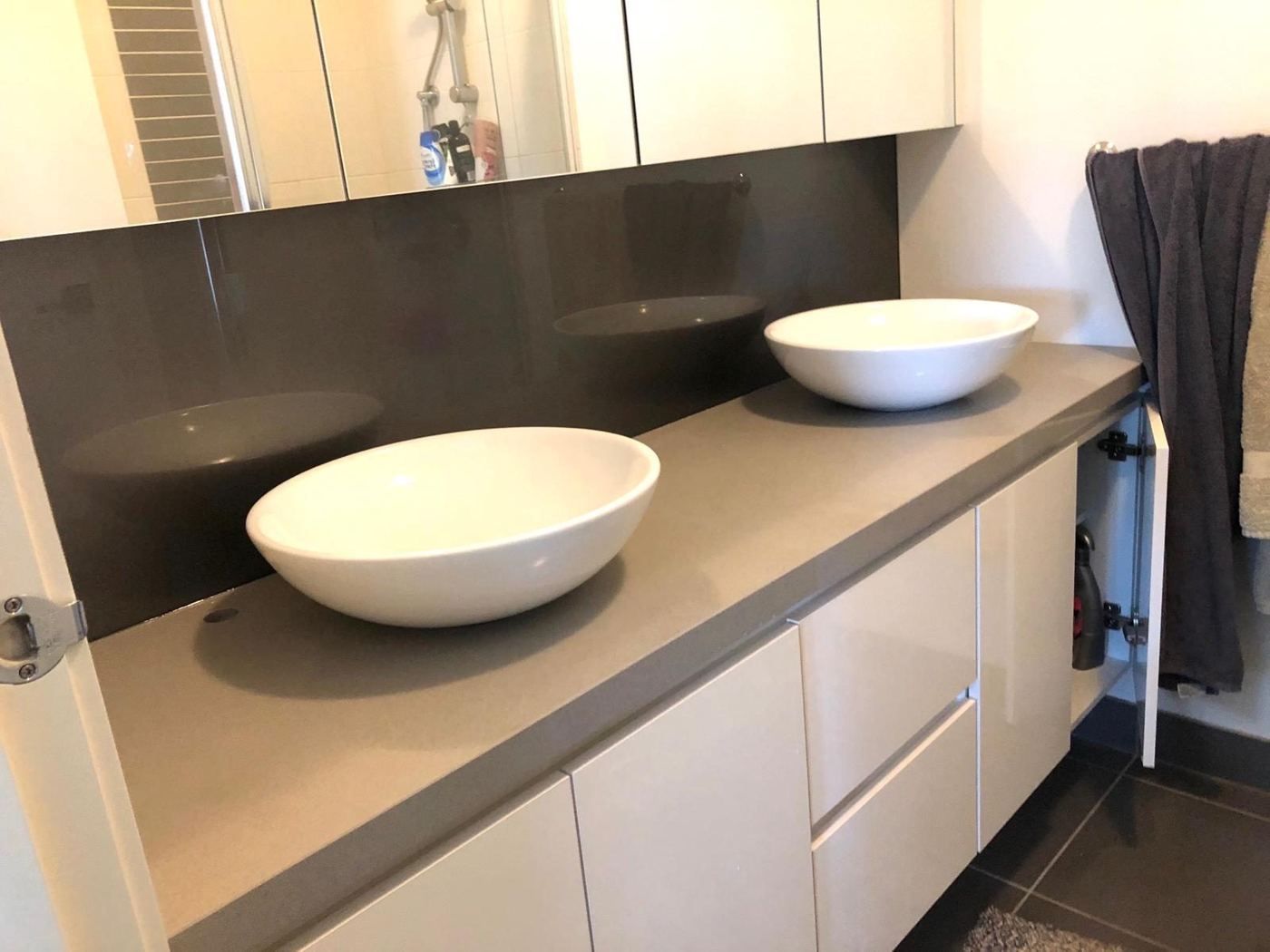 Bathroom vanity splashback